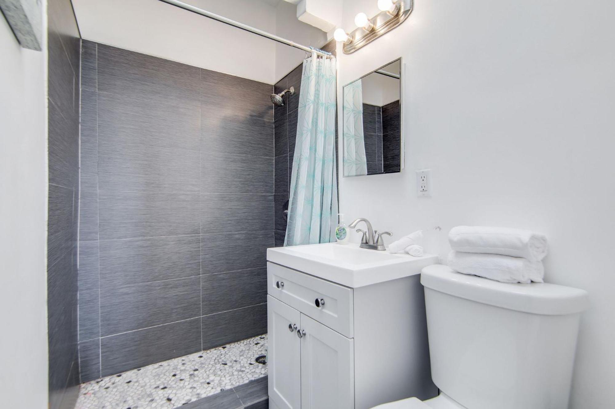 מיאמי ביץ' Charming Large Studio Near Ocean Dr - South Beach מראה חיצוני תמונה