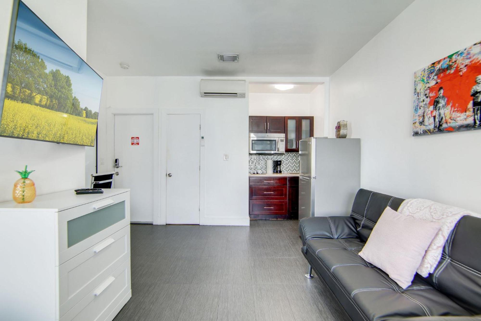 מיאמי ביץ' Charming Large Studio Near Ocean Dr - South Beach מראה חיצוני תמונה